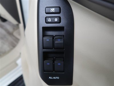2022 Toyota LAND CRUISER PRADO — миниатюра 30