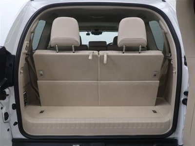 2022 Toyota LAND CRUISER PRADO — миниатюра 32