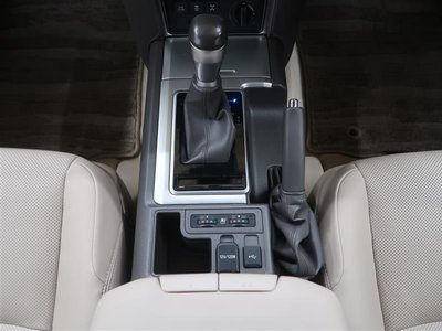 2022 Toyota LAND CRUISER PRADO — миниатюра 24