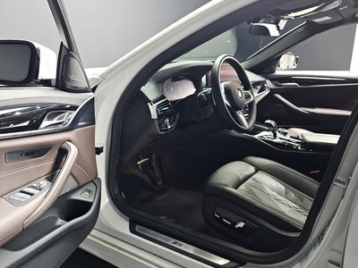 2022 BMW 5 SERIES 照片 10