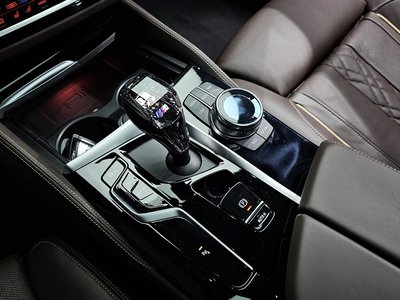 2022 BMW 5 SERIES 照片 9