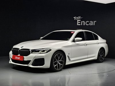 2022 BMW 5 SERIES 照片 1
