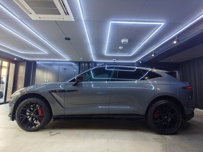 2026 Aston Martin DBX 照片 8