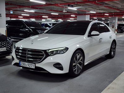 MERCEDES-BENZ E-CLASS - 1
