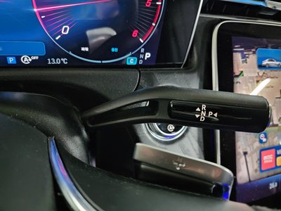 MERCEDES-BENZ E-CLASS - 8