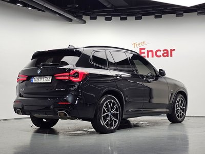 صورة 4 لـ 2023 BMW X3