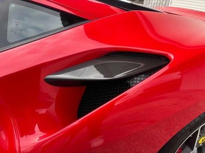 FERRARI F8 - 8