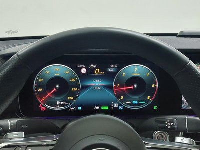 MERCEDES-BENZ E-CLASS - 8