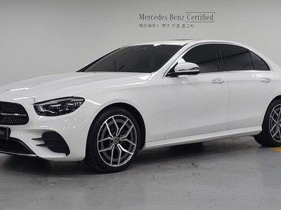 MERCEDES-BENZ E-CLASS - 1