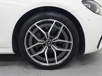 MERCEDES-BENZ E-CLASS - 6