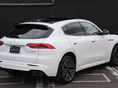 صورة 4 لـ 2023 Maserati GRECALE