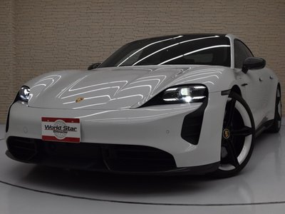 PORSCHE TAYCAN - 5