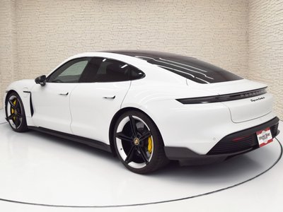 PORSCHE TAYCAN - 2