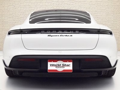 PORSCHE TAYCAN - 4
