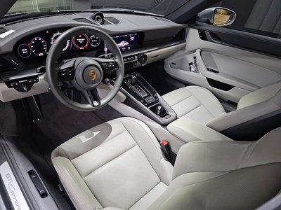 2021 Porsche 911 — миниатюра 14