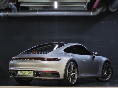 2021 Porsche 911 photo 3