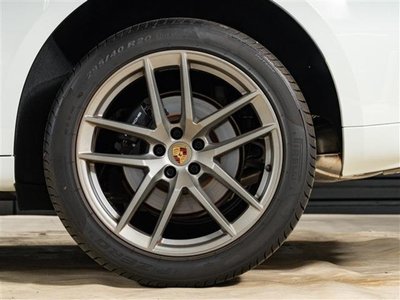 صورة 7 لـ 2022 Porsche MACAN