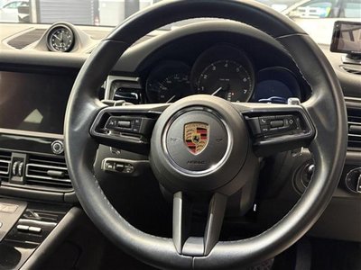 2022 Porsche MACAN — миниатюра 19