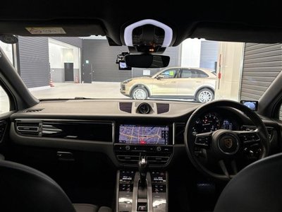 2022 Porsche MACAN — миниатюра 23