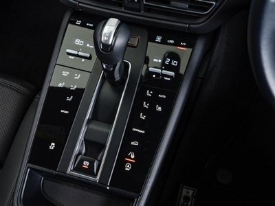 2022 Porsche MACAN — миниатюра 20