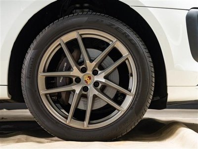 صورة 9 لـ 2022 Porsche MACAN