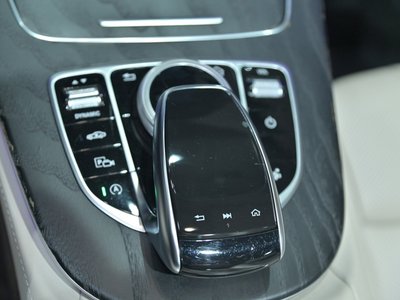 2019 Mercedes-BENZ E-CLASS — миниатюра 32