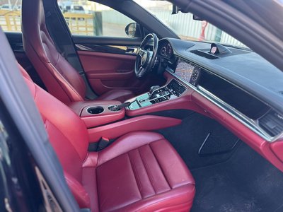 PORSCHE PANAMERA - 9