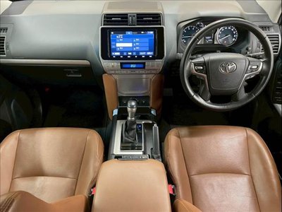 TOYOTA LAND CRUISER PRADO - 3