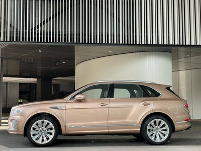 BENTLEY BENTAYGA - 5