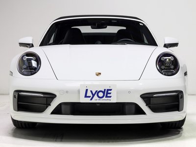 PORSCHE 911 - 8