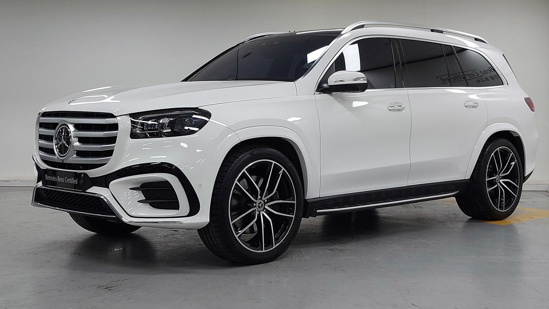 MERCEDES-BENZ GLS - View 1