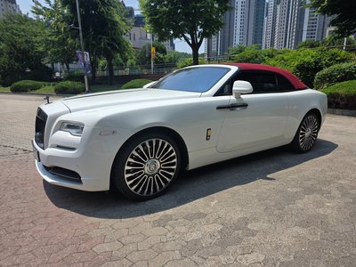 ROLLS-ROYCE DAWN - 1