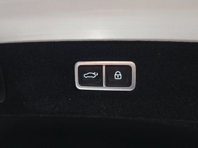 2022 Genesis G90 (RS4) — миниатюра 20