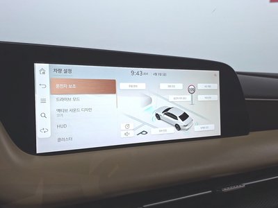 2022 Genesis G90 (RS4) — миниатюра 17