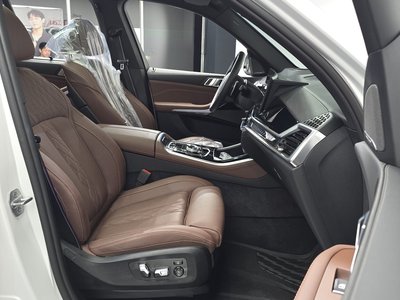 2025 BMW X5 — миниатюра 16