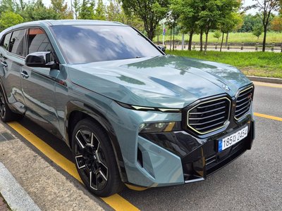 2025 BMW XM 照片 2