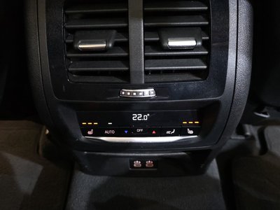 2021 BMW X4 M 缩略图 24