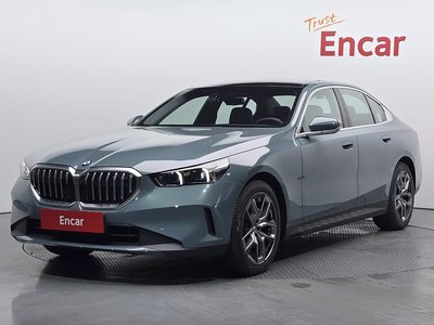 BMW 5 SERIES - 1