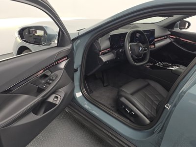 BMW 5 SERIES - 10