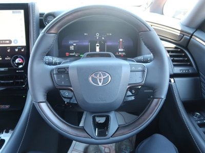 صورة 8 لـ 2025 Toyota ALPHARD