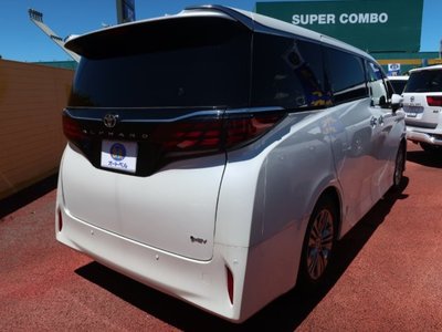 صورة 3 لـ 2025 Toyota ALPHARD