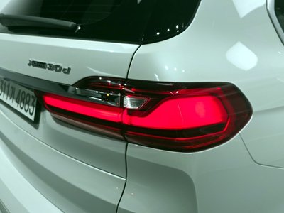 BMW X7 - 10