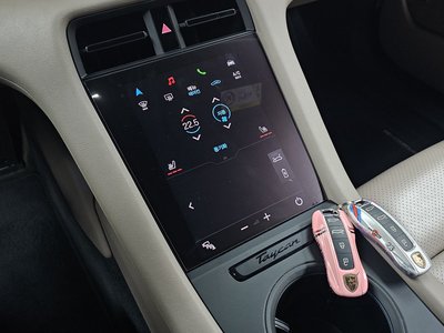 2023 Porsche TAYCAN 缩略图 12