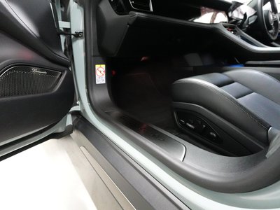 2025 Porsche TAYCAN 缩略图 16