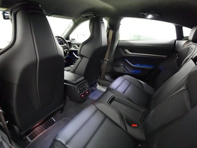 2025 Porsche TAYCAN 缩略图 21