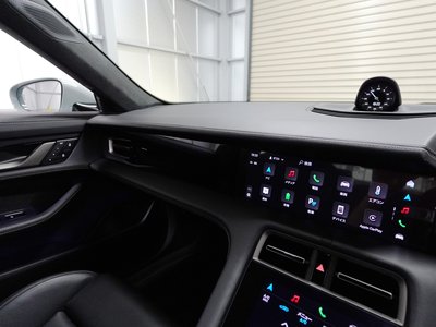 2025 Porsche TAYCAN 缩略图 23