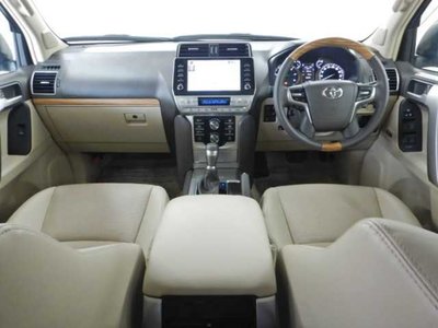 TOYOTA LAND CRUISER PRADO - 3