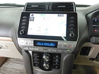 TOYOTA LAND CRUISER PRADO - 7