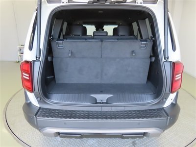TOYOTA LAND CRUISER 250 - 10