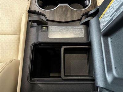 TOYOTA LAND CRUISER 300 - 3